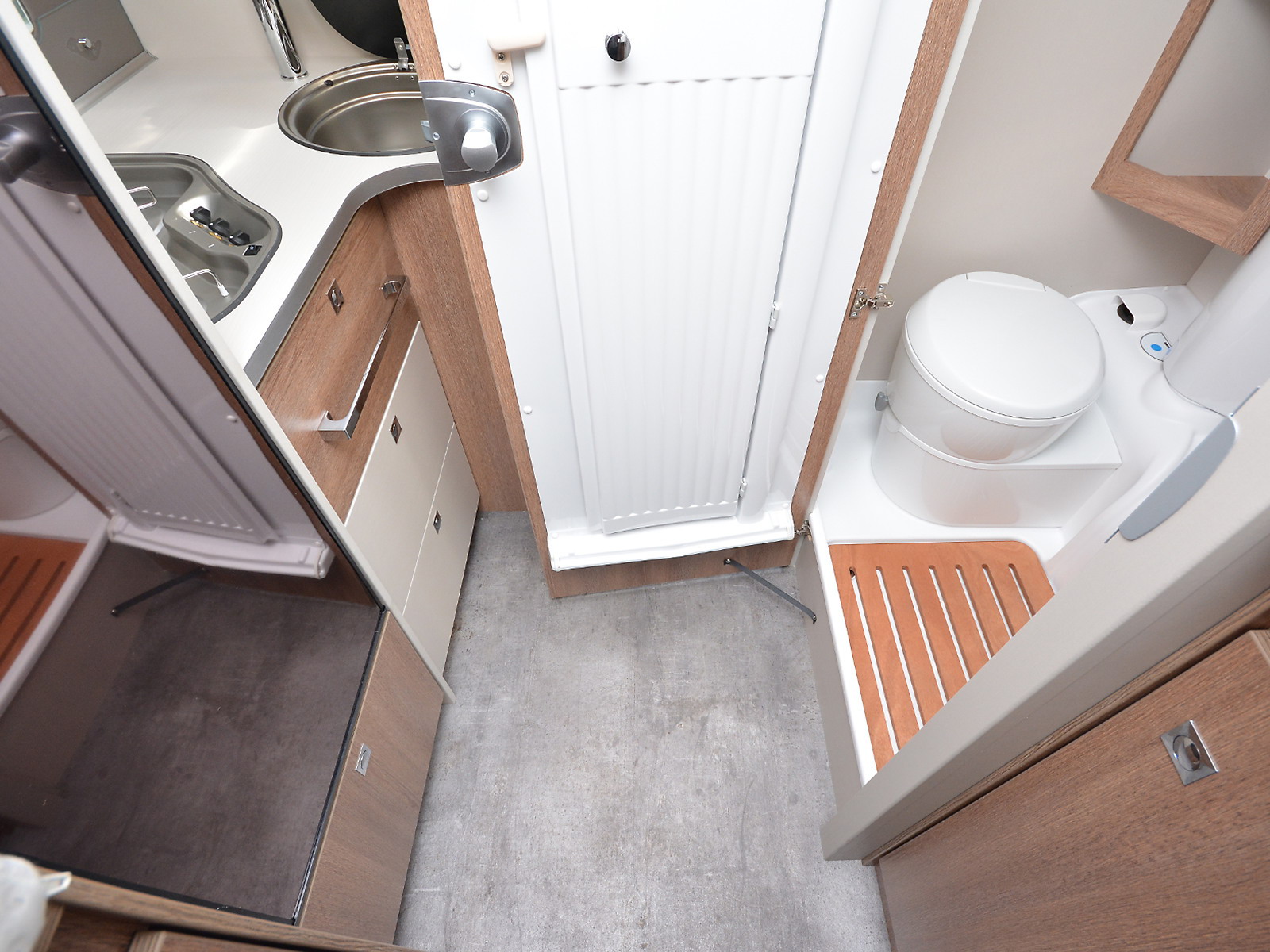 RV Camper Dethleffs RV Camper 6717 EB 2019 (7)
