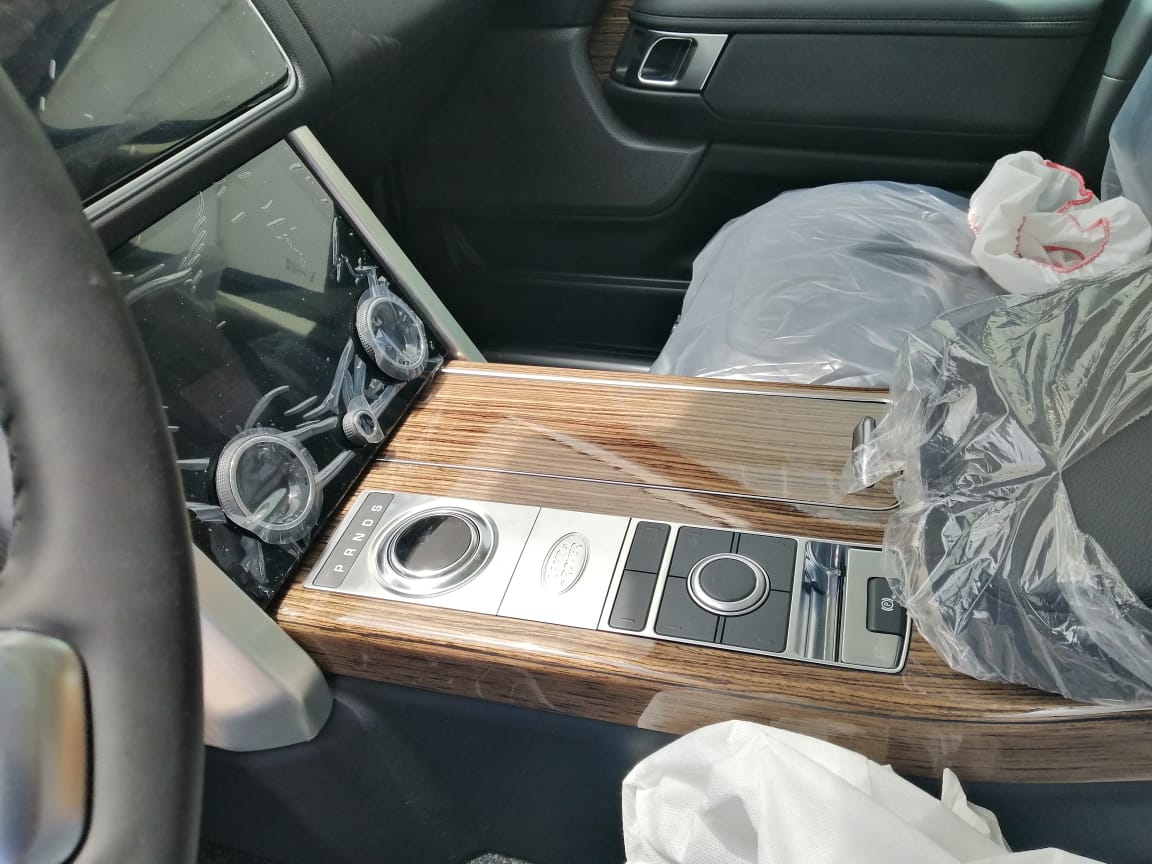 Range Rover HSE 3.0L V6 S/C Petrol 2019 (7)
