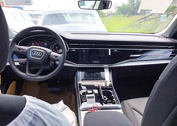 Audi Q8 3.0 TFSi A/T 2020 (13)