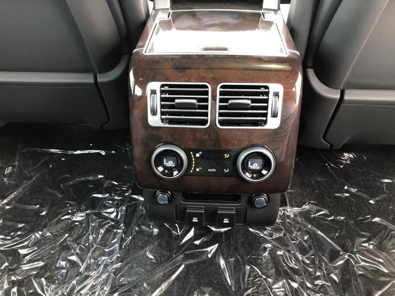 Range Rover LWB Vogue 3.0L 360ps Petrol 2020 (12)