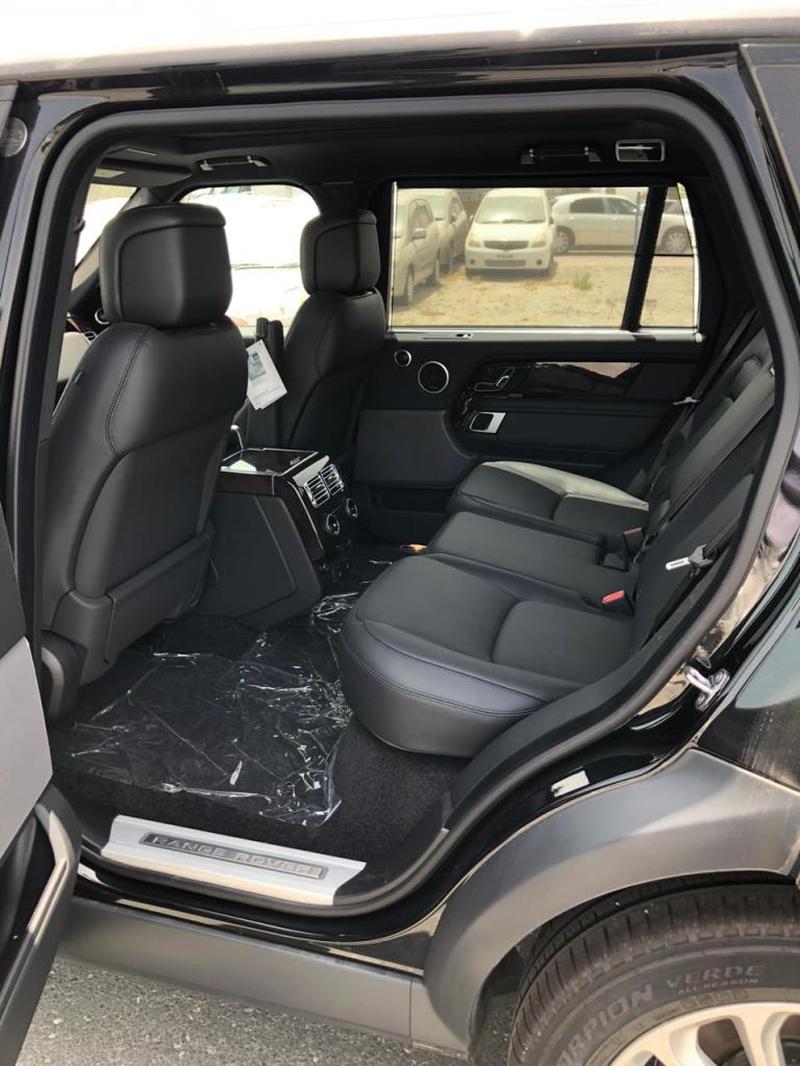 Range Rover LWB Vogue 3.0L 360ps Petrol 2020 (14)