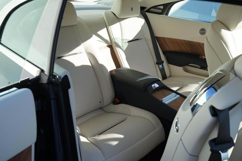 Rolls Royce Wraith Black Badge Adamas Collection 2018 (8)