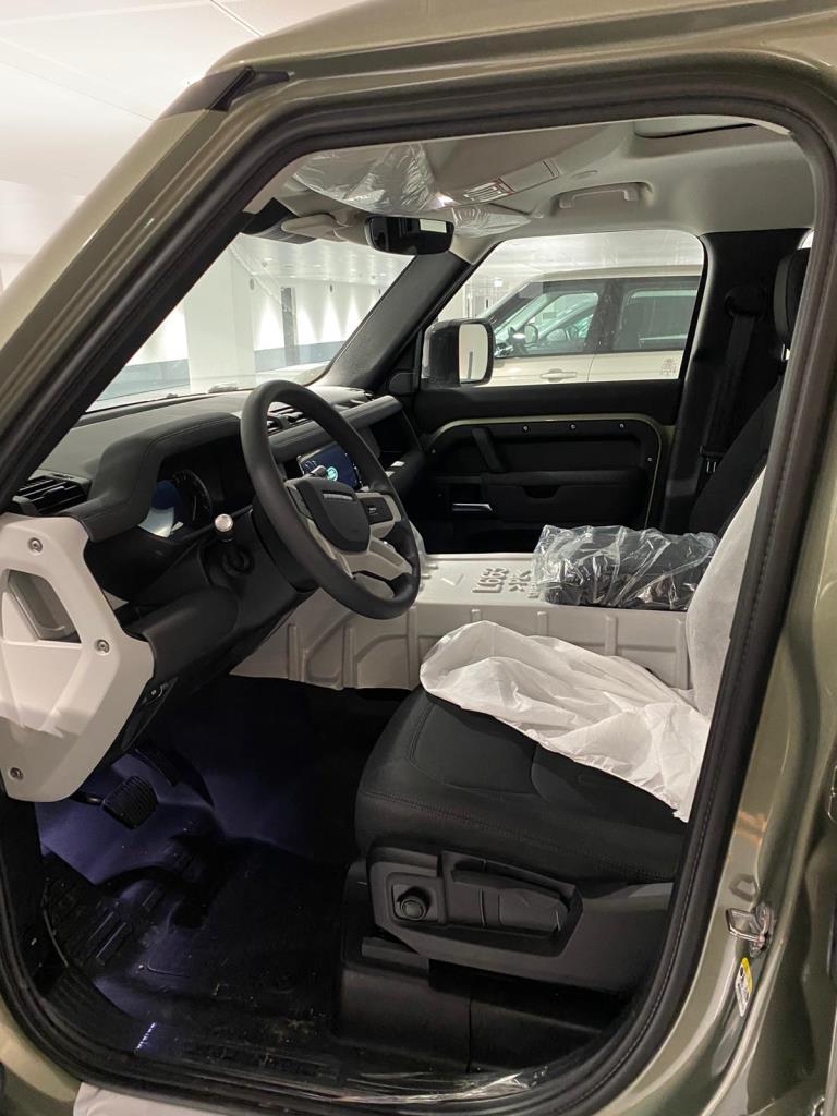 Land Rover Defender 110 3.0L P400 7-seater Petrol 2020 (12)