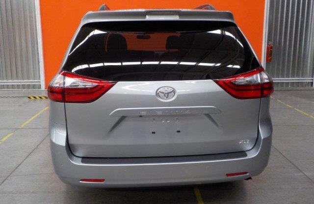 Toyota Sienna XLE Leather 2020 (9)
