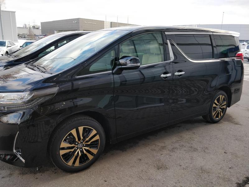 Toyota Alphard Executive Lounge 2021 (11)