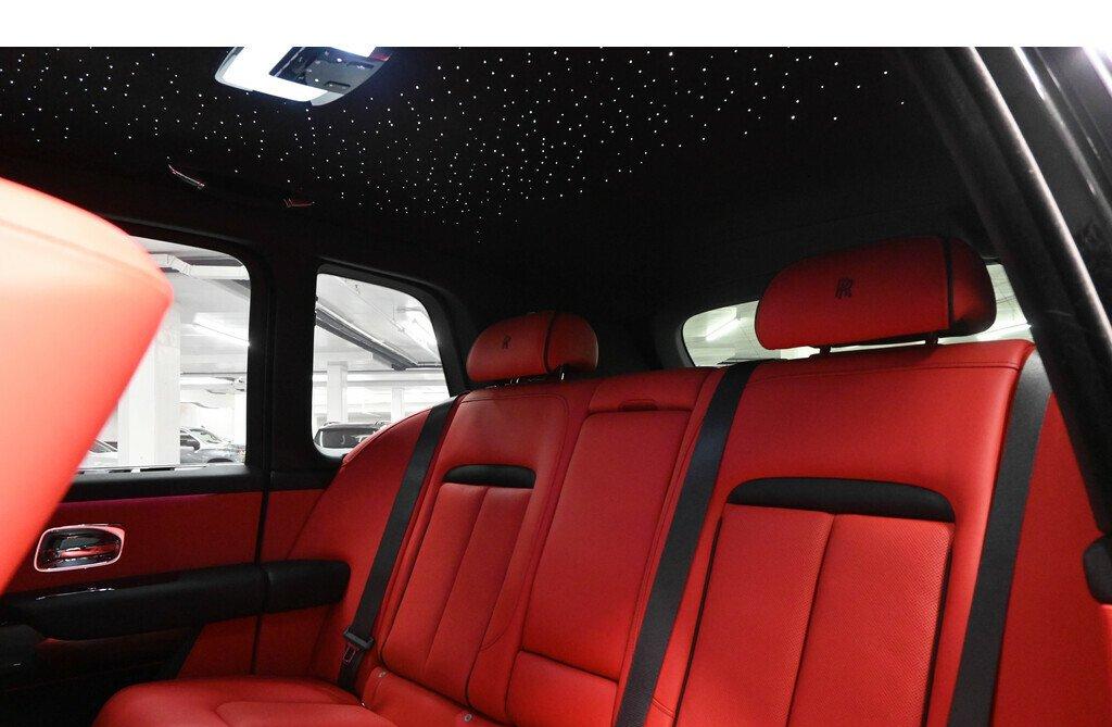 Rolls Royce Cullinan SUV 2021 (7)