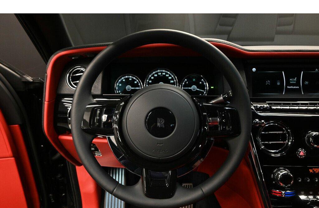 Rolls Royce Cullinan SUV 2021 (17)