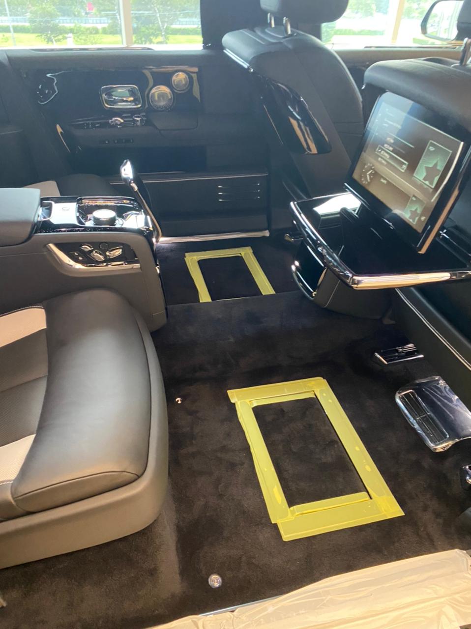 Rolls Royce Phantom EWB 2021 (8)