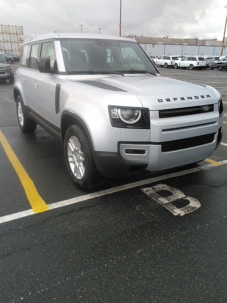 Range Rover Defender 110 S 2.0L P300 Petrol 2021 (13)