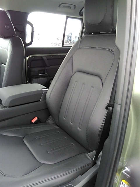 Range Rover Defender 110 S 2.0L P300 Petrol 2021 (15)