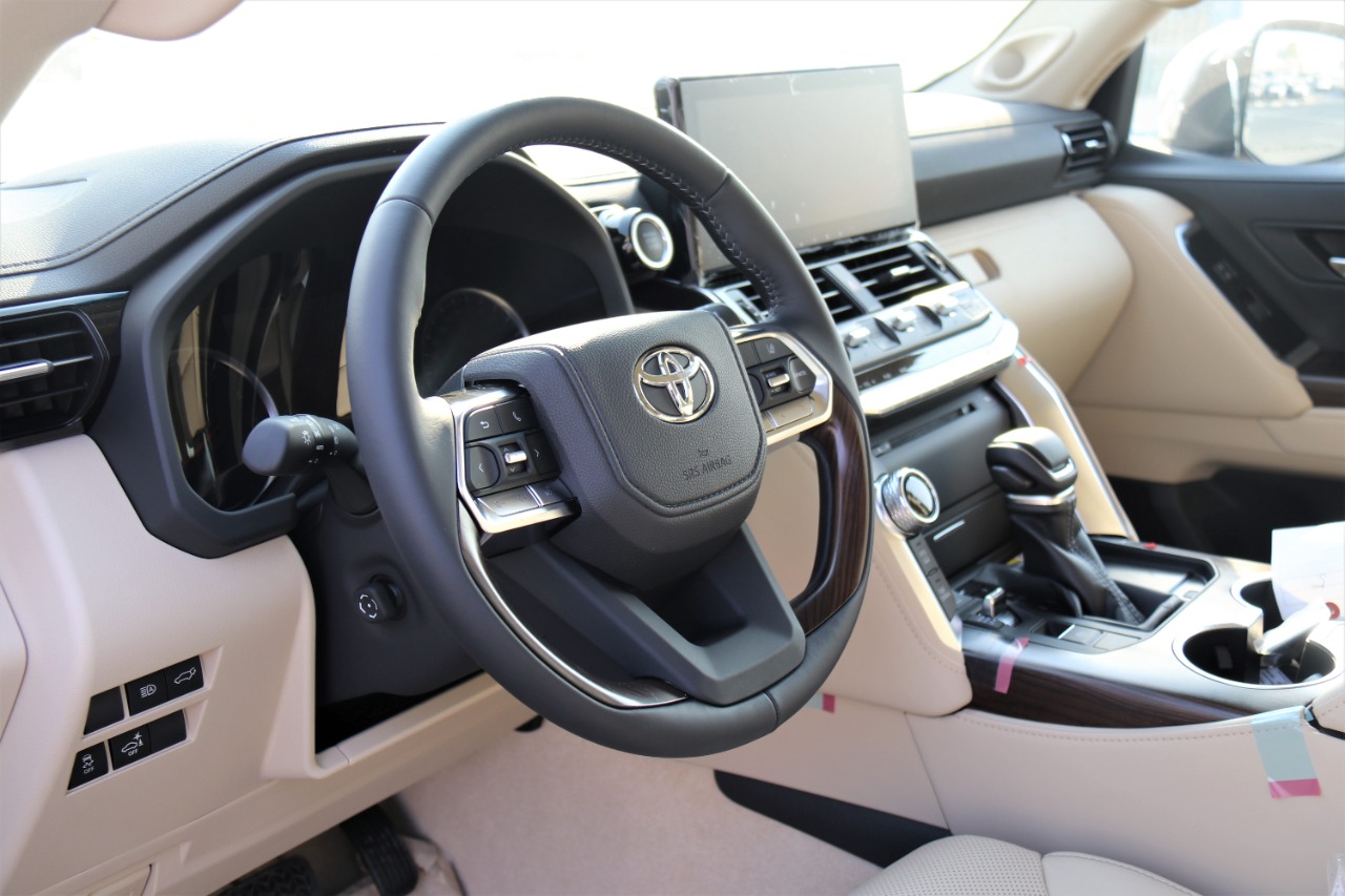 Toyota LAND CRUISER 3.5L V6 VX TWIN TURBO 2022 (7)
