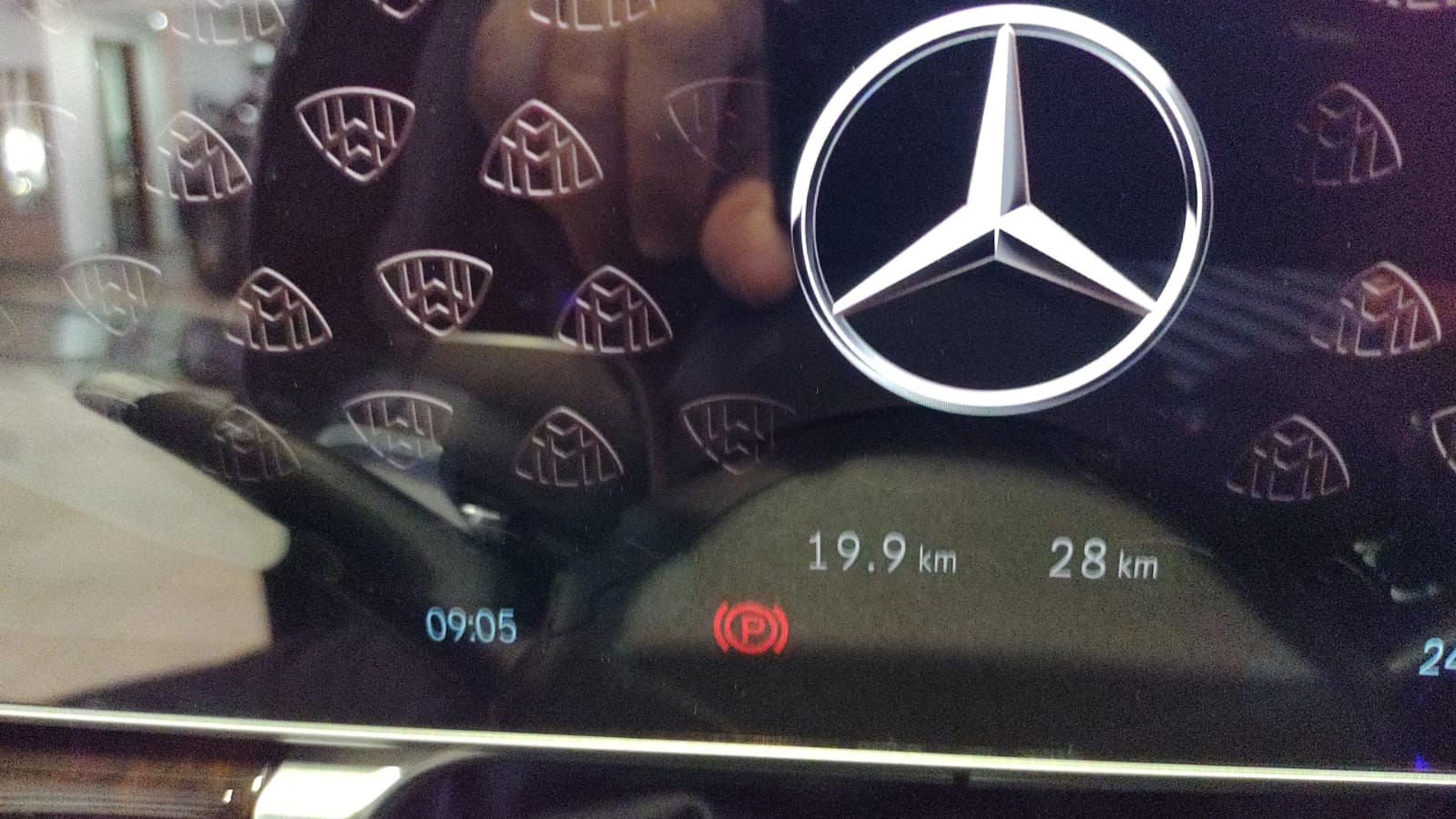 Mercedes Benz S680 Maybach V12 2022 (10)
