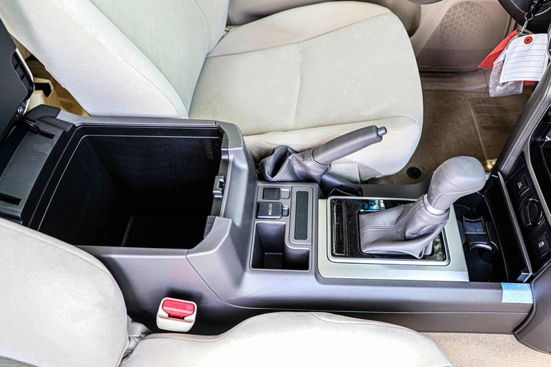 Toyota 2022 Prado 2.7 TX V4 Petrol Basic AT 2022 (7)