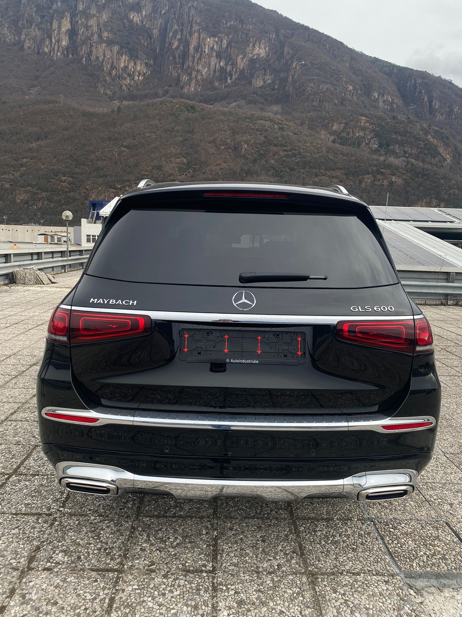 Mercedes Benz GLS600 Maybach 2022 (7)