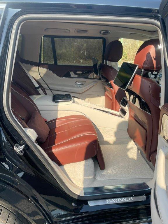 Mercedes Benz GLS 600 Maybach 2022 (7)