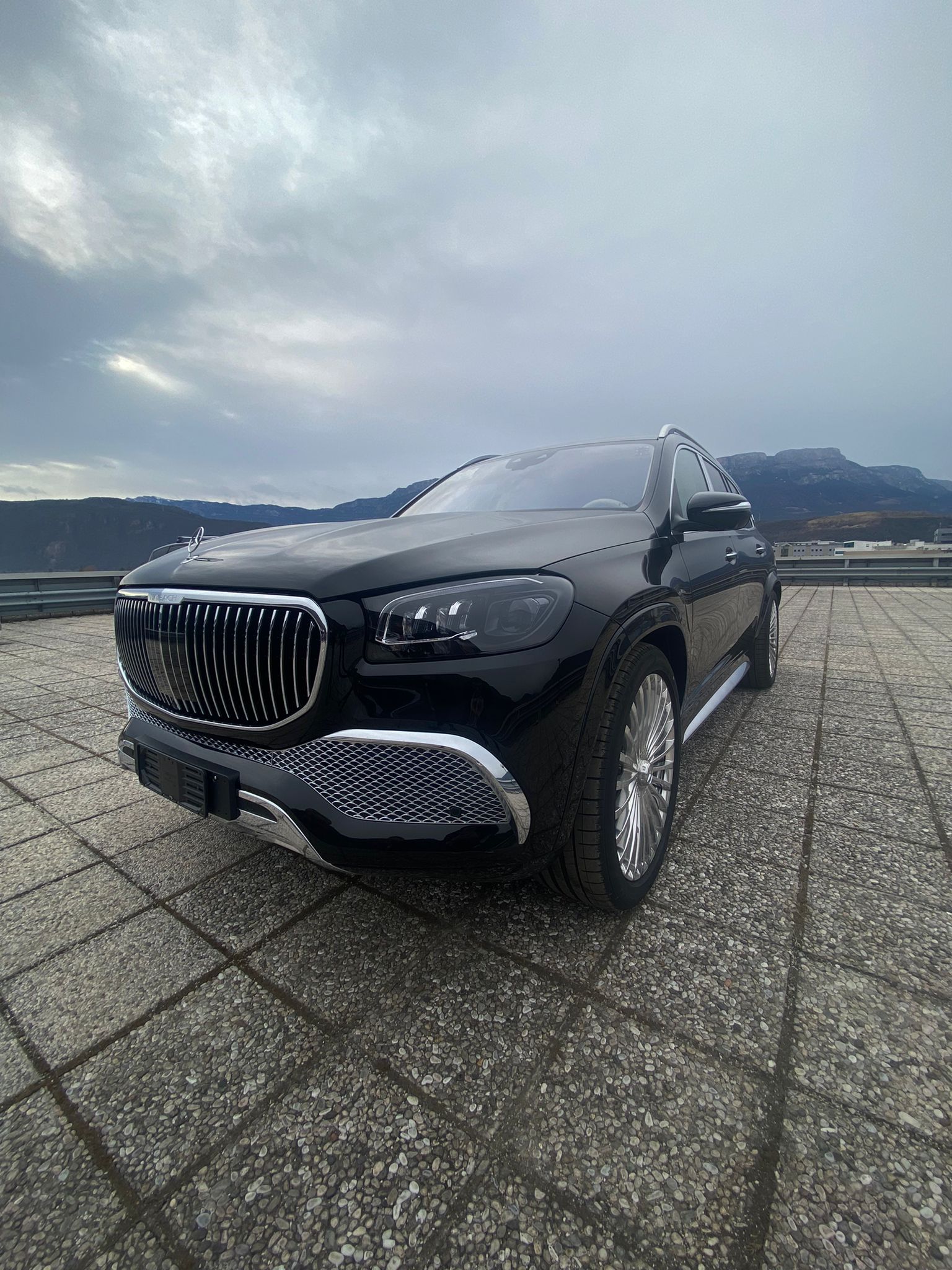 Mercedes Benz GLS 600 Maybach 2022 (11)