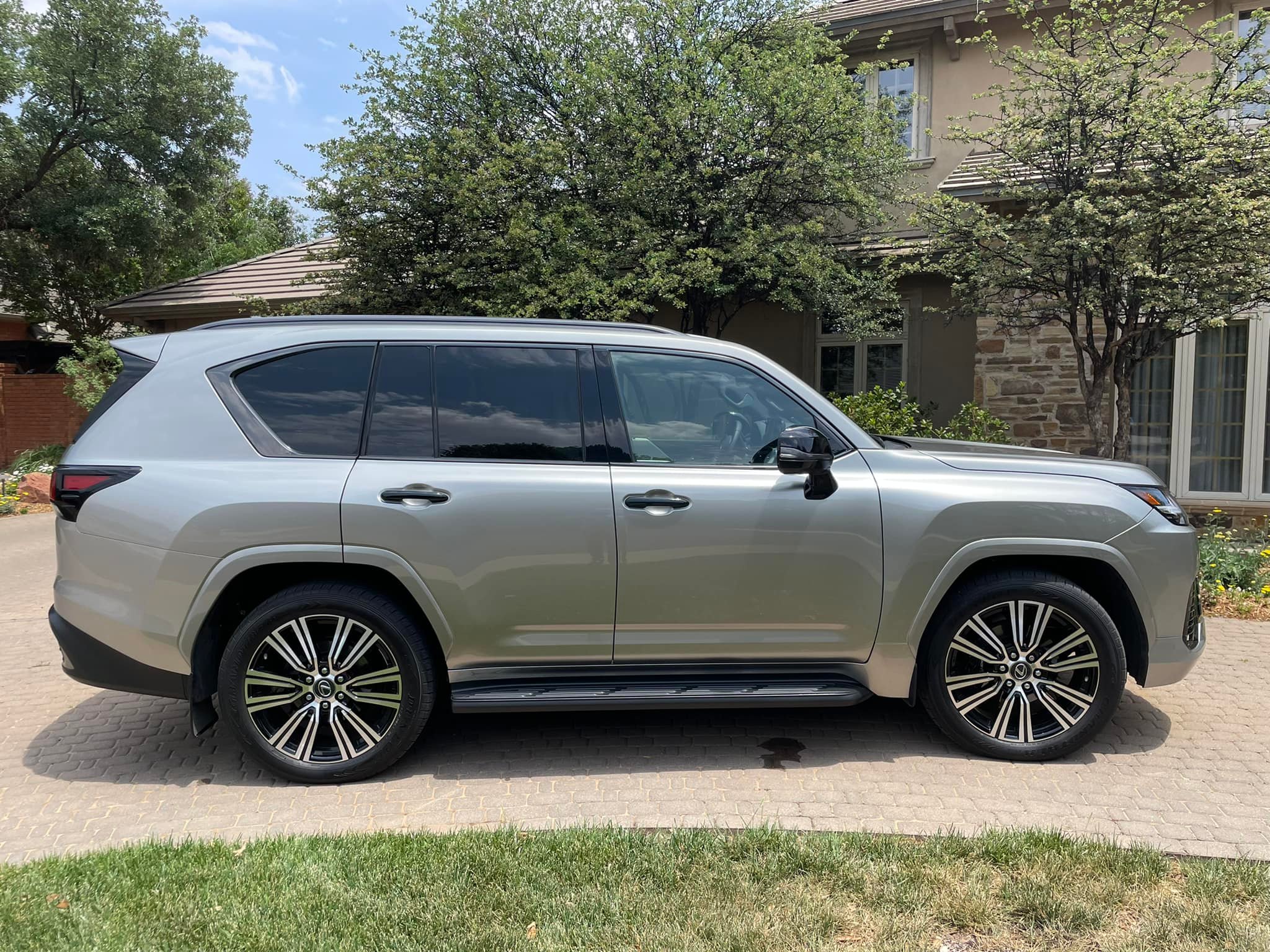 Lexus LX600 Luxury 2022 (7)