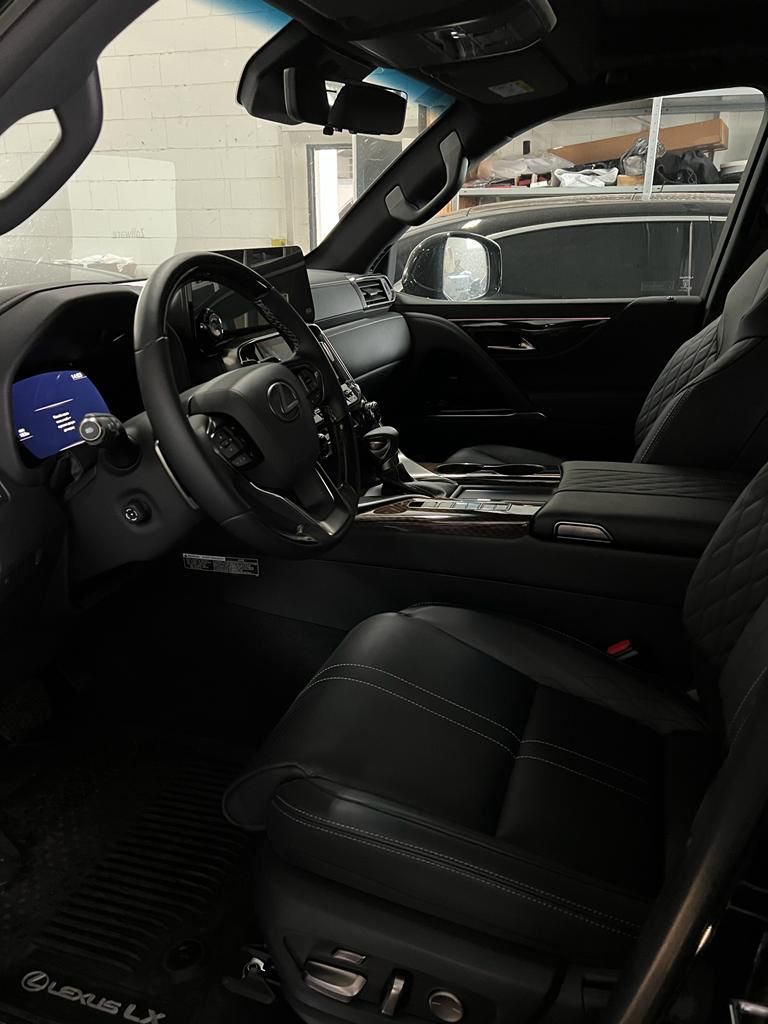 Lexus LX600 vip 4 seaters 2022 (8)