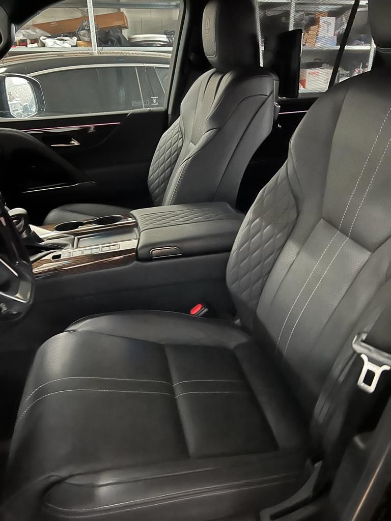 Lexus LX600 vip 4 seaters 2022 (10)