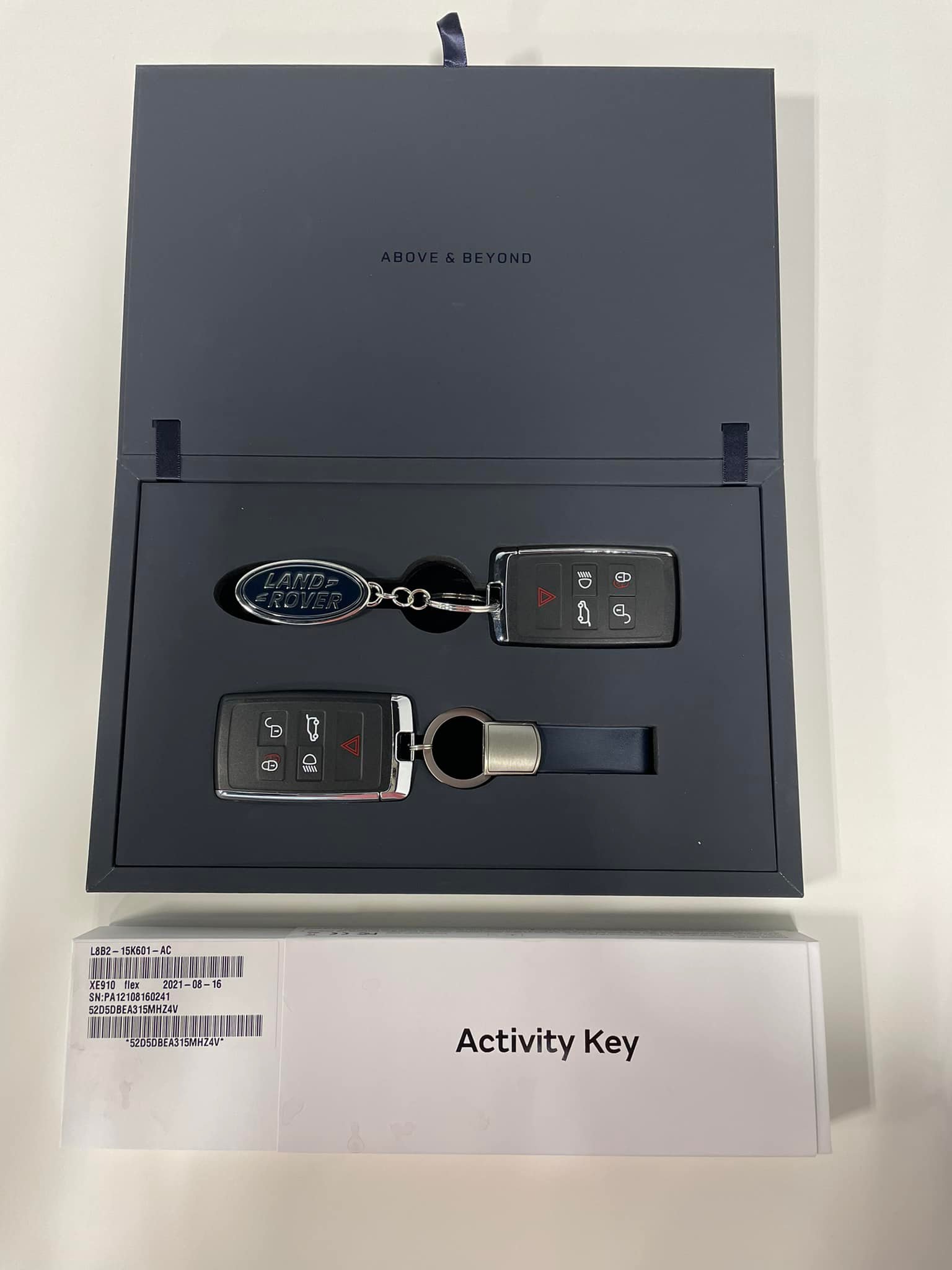 Range Rover Defender 110 V8 2023 (11)