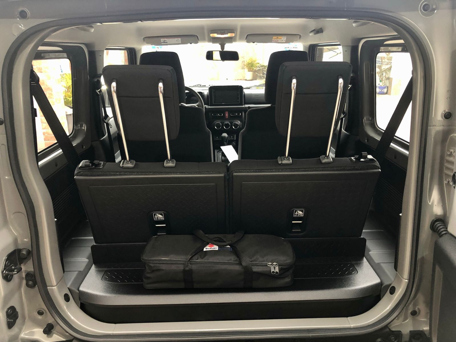 Suzuki Jimny GLX 1,5l 102Hp 2023 (10)