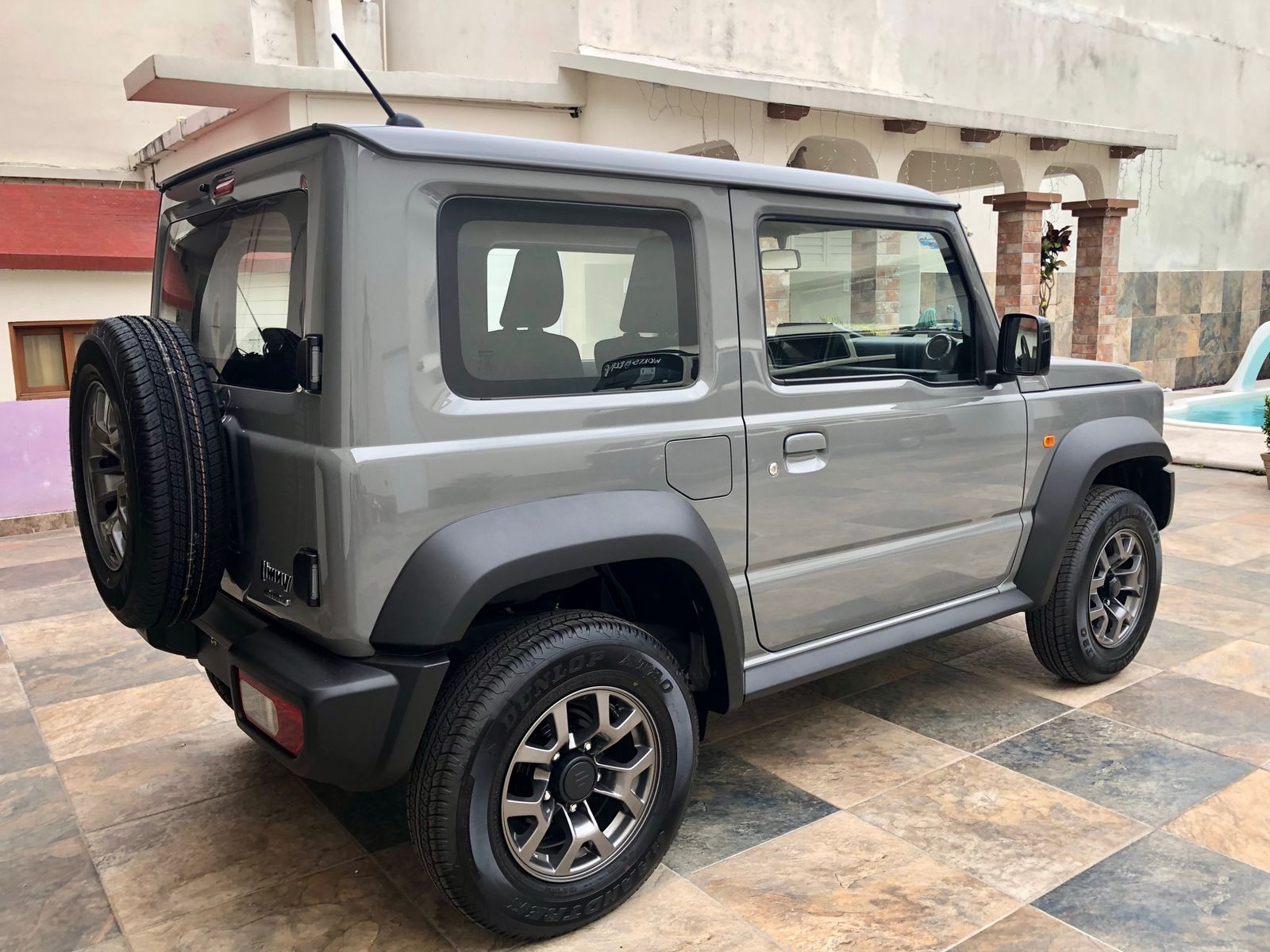 Suzuki Jimny GLX 1,5l 102Hp 2023 (13)