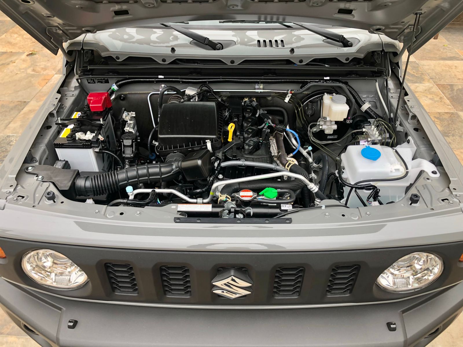 Suzuki Jimny GLX 1,5l 102Hp 2023 (16)