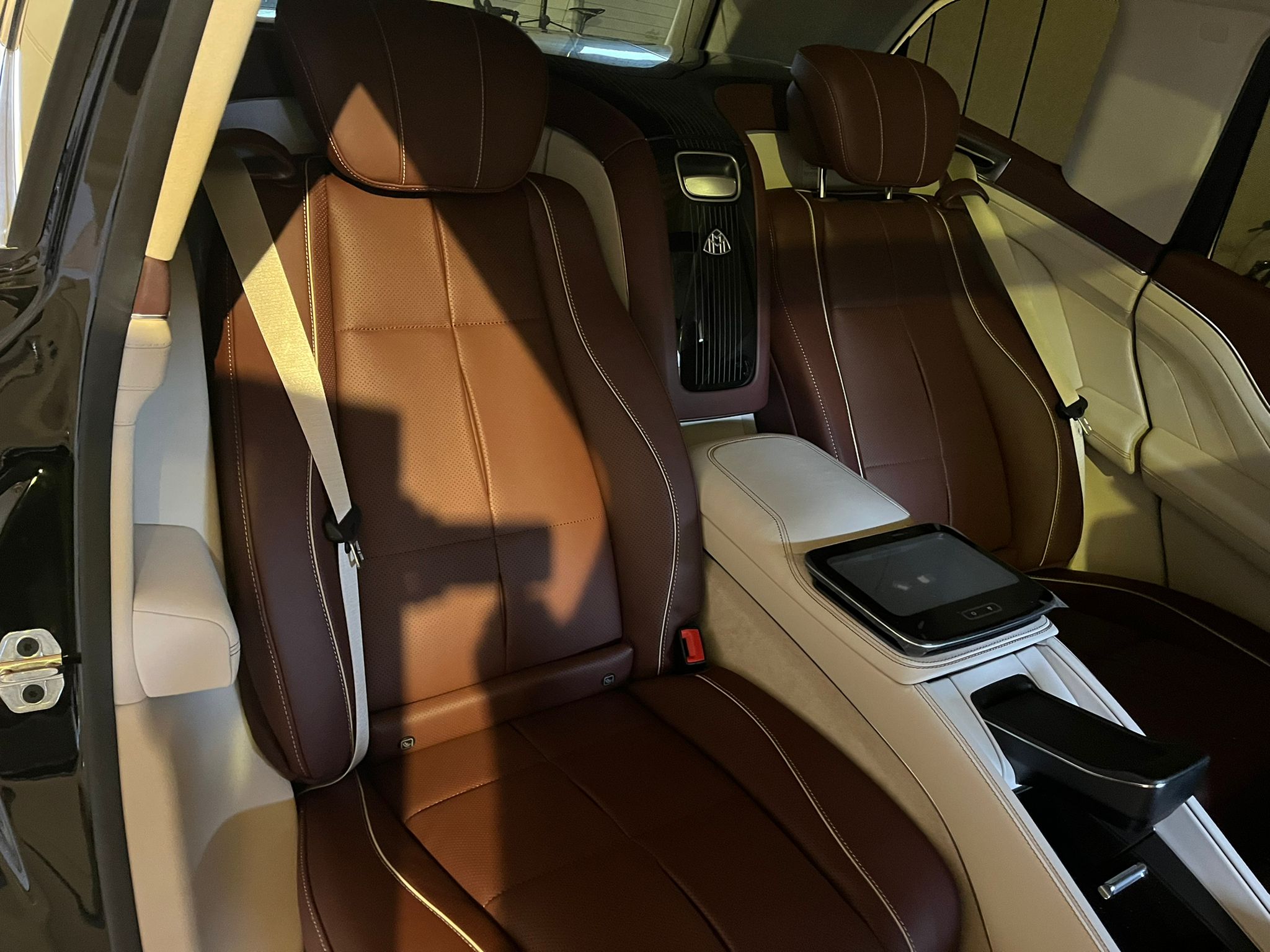 Mercedes Benz GLS600 Maybach 4MATIC 2023 (9)
