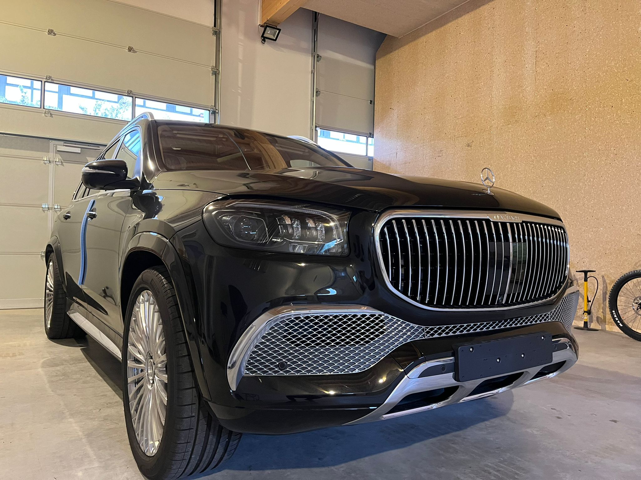Mercedes Benz GLS600 Maybach 4MATIC 2023 (10)