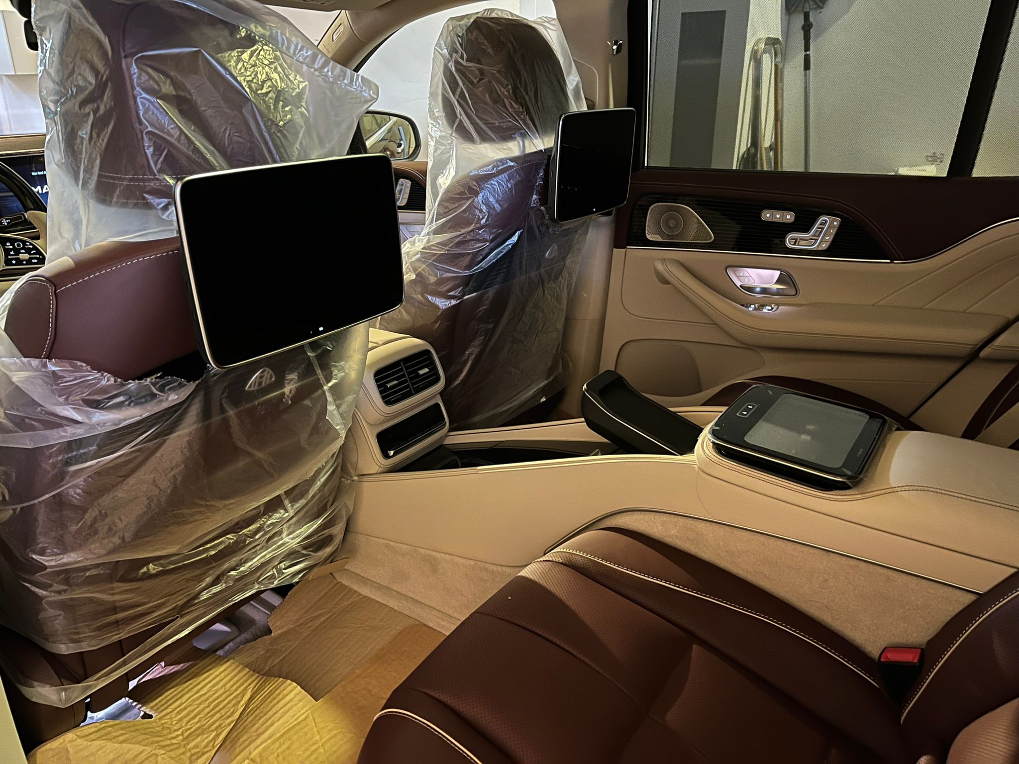 Mercedes Benz GLS600 Maybach 4MATIC 2023 (16)