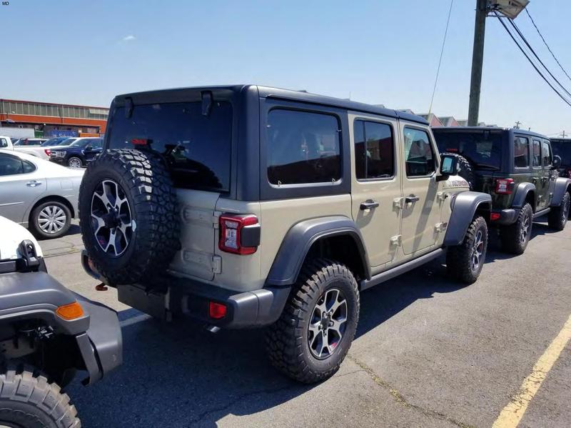 Jeep Wrangler Unlimited Rubicon 2022 (8)