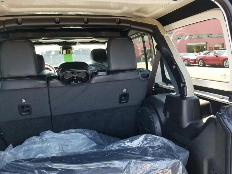 Jeep Wrangler Unlimited Rubicon 2022 (9)