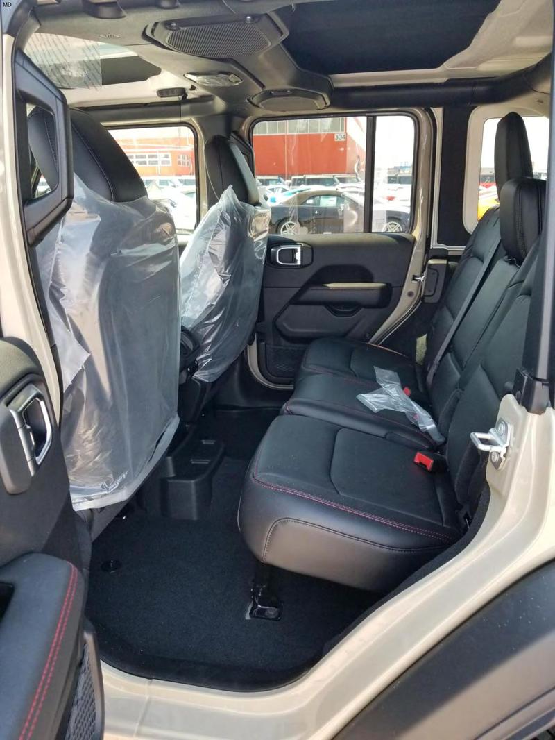 Jeep Wrangler Unlimited Rubicon 2022 (15)