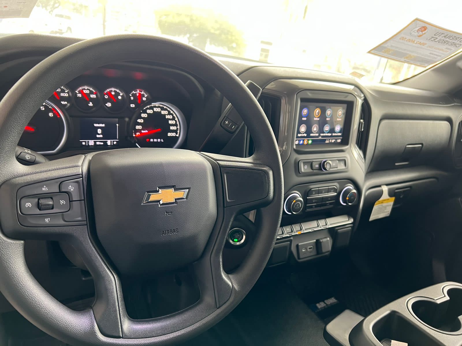 Chevrolet Silverado 4x4 Crew Cab 2023 (16)