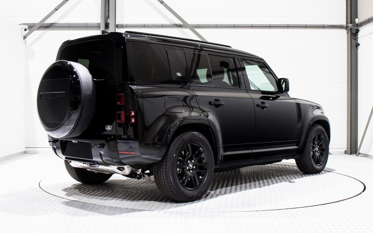 Range Rover Defender 110 X-Dynamic SE P400 2023 (10)