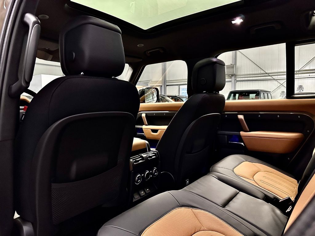 Range Rover Defender 110 P400 X 2023 (15)