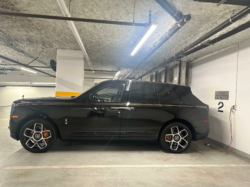 Rolls Royce CULLINAN BLACK BADGE 2023 (7)