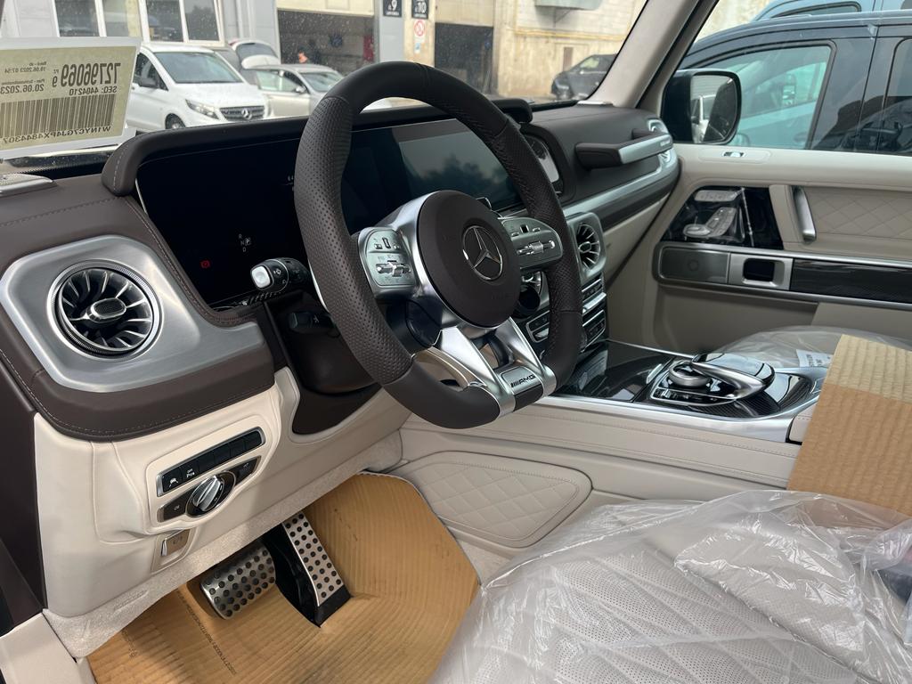 Mercedes Benz G 63 4x4x2 AMG 2023 (7)