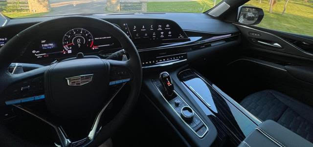 Cadillac Escalade AWD V-Series 2023 (13)