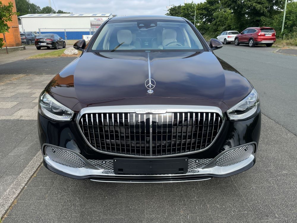 Mercedes Benz S680 Maybach V12 4matic 2023 (10)