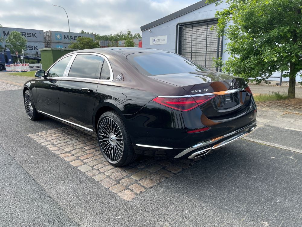 Mercedes Benz S680 Maybach V12 4matic 2023 (11)