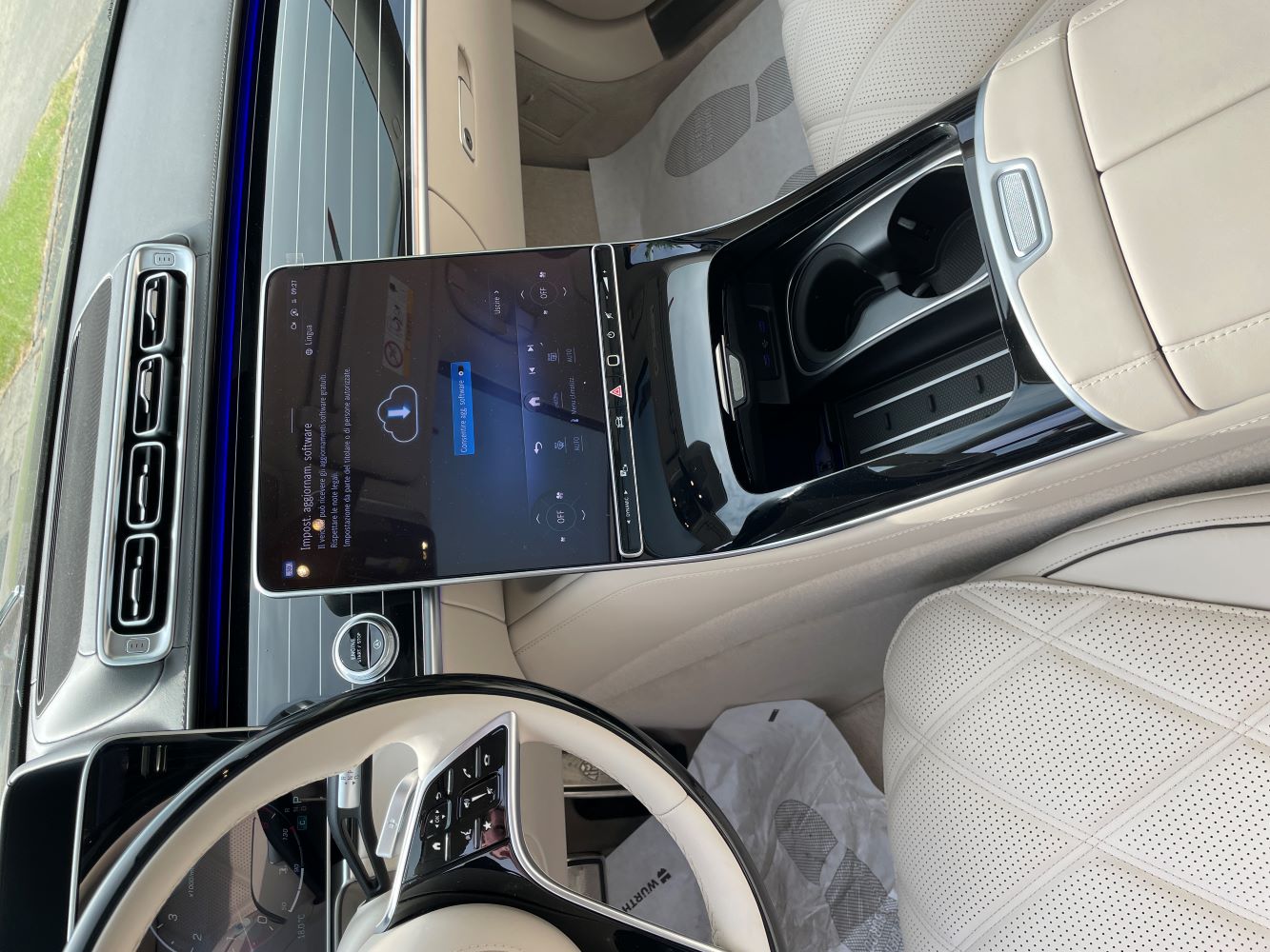 Mercedes Benz S680 Maybach V12 4matic 2023 (14)