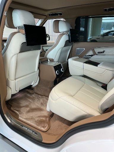 Range Rover P530 SV LWB 2024 (7)