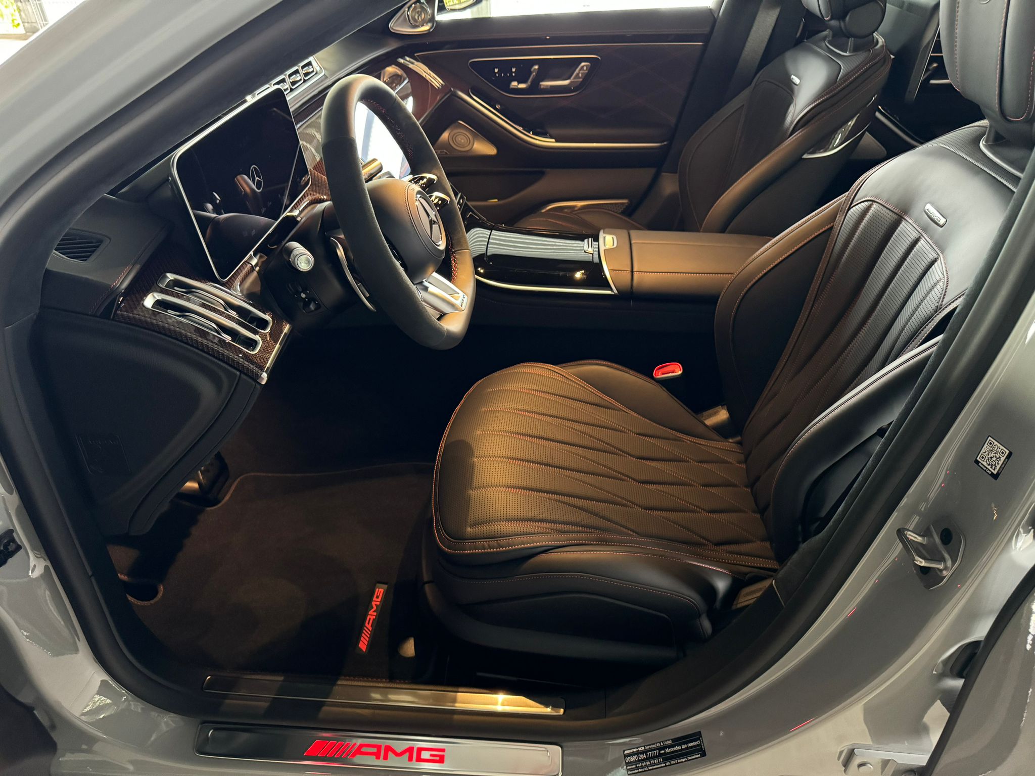 Mercedes Benz Maybach S63 AMG Edition1 2024 (10)