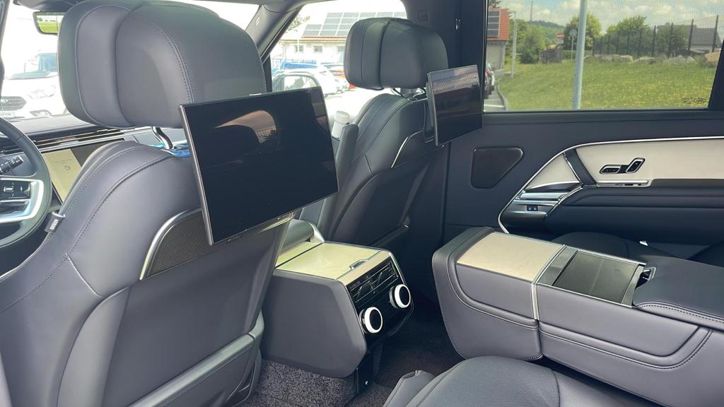 Range Rover SV P530 Long Wheel Base 2023 (7)