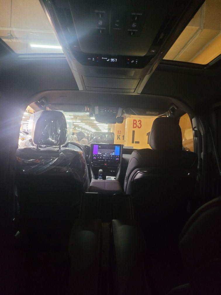 Toyota Alphard 2.5 HEV Executive lounge 2024 (9)