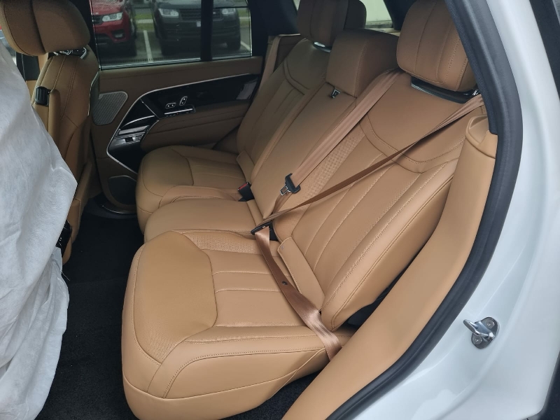 Range Rover 3.0 D350 SWB AUTOBIOGRAPHY 2024 (8)