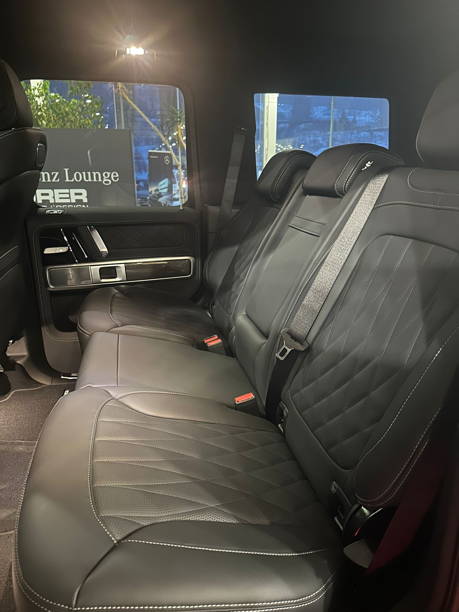 Mercedes Benz G63 AMG 4X4 with 585HP 2024 (10)