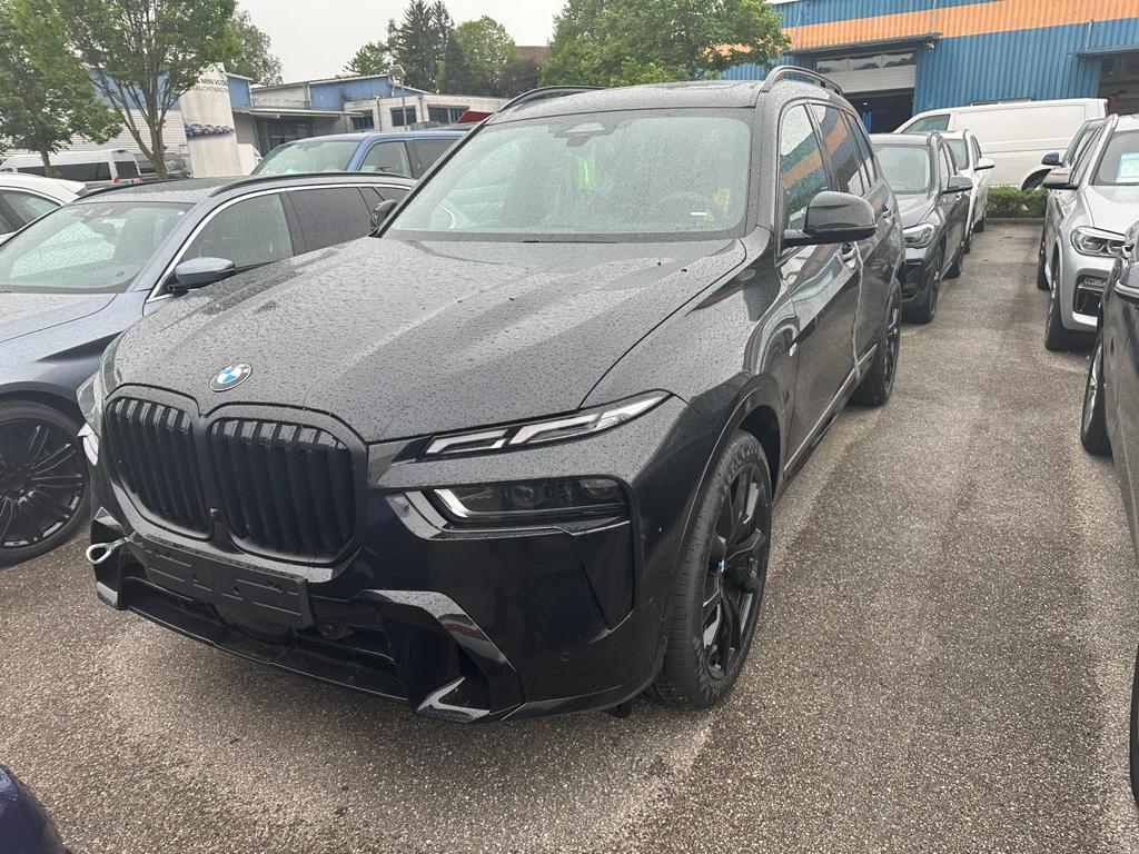 BMW X7 40i M Sport NEW 2024 (7)