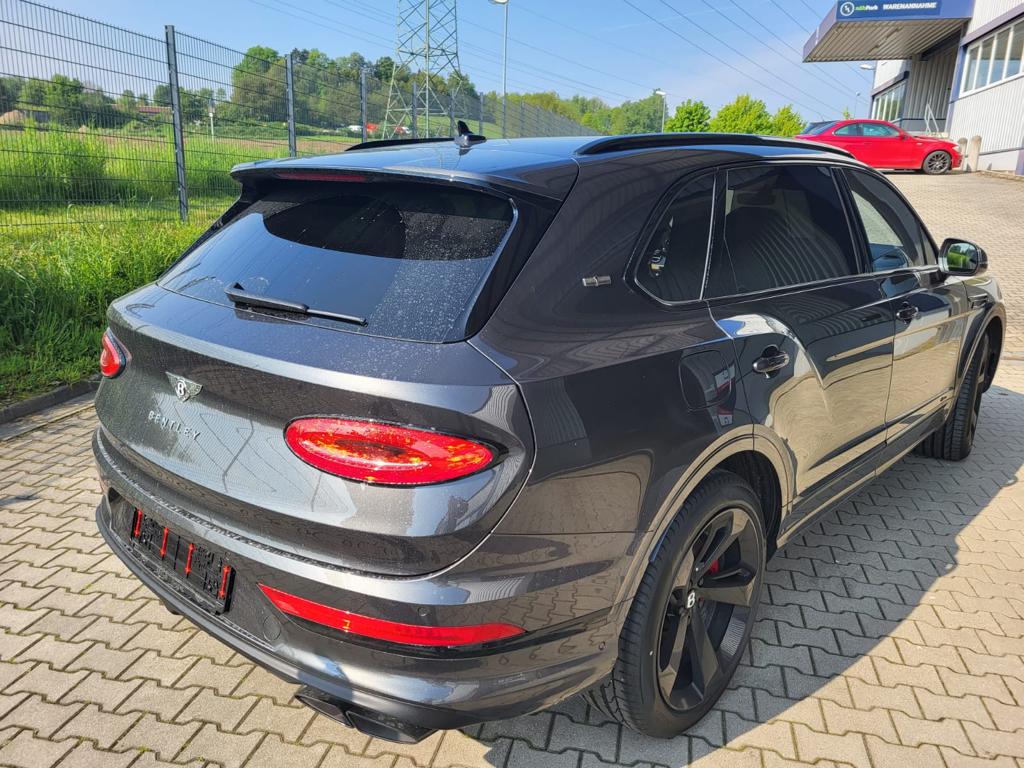 Bentley Bentayga V8 Azure First Edition EWB NEW 2023 (13)